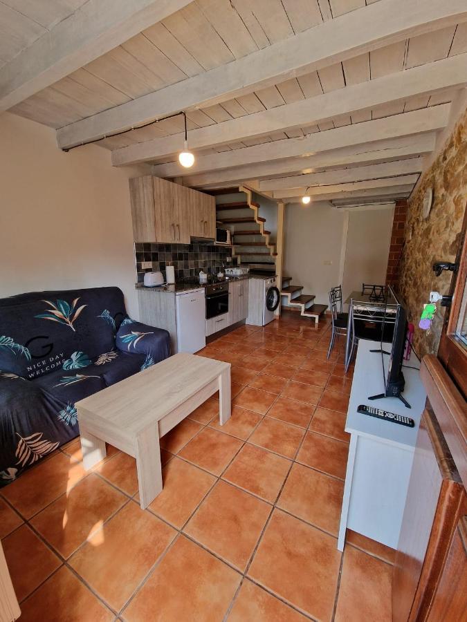 Apartamento Ism.Alb. Infiesto Eksteriør billede